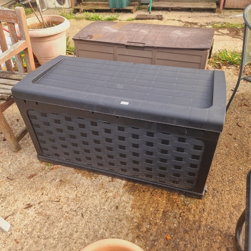 502 - BLACK OUTDOOR STORAGE BOX