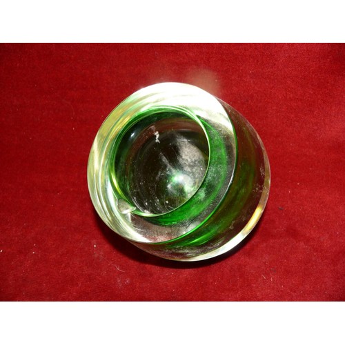 82 - VINTAGE MURANO GREEN ORB DISH