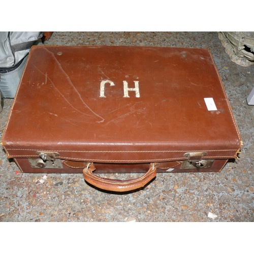 169 - 2 VINTAGE SUITCASES 1 IN BROWN LEATHER AND 1 CANVAS