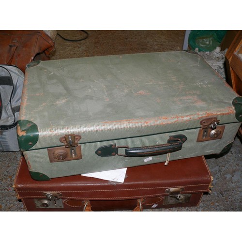 169 - 2 VINTAGE SUITCASES 1 IN BROWN LEATHER AND 1 CANVAS