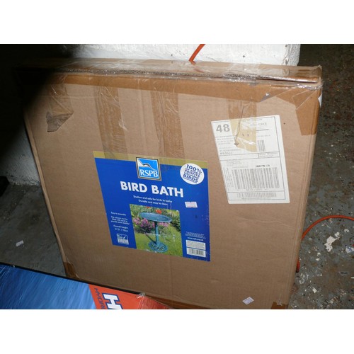 176 - BRAND NEW METAL BIRD BATH IN SEALED BOX MEASURES 70CM HIGH WHEN BUILT