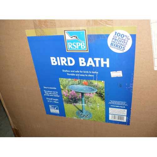 176 - BRAND NEW METAL BIRD BATH IN SEALED BOX MEASURES 70CM HIGH WHEN BUILT