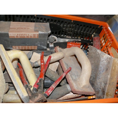 190 - LARGE CRATE OF TILING TOOLS AND DRY LINING, JOINTING AND CORNER TAPE