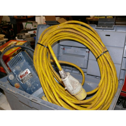 181 - 110 VOLT ROUTER WITH A BOX OF BLADES PLUS 110VOLT TRANSFORMER AND YELLOW EXTENSION LEAD