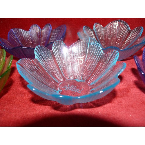 207 - SET OF 6 COLOURED GLASS PETAL SHAPED BOWLS IN BLUE AND GREEN