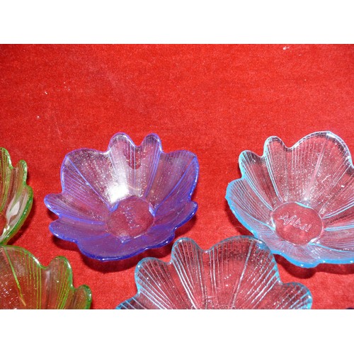 207 - SET OF 6 COLOURED GLASS PETAL SHAPED BOWLS IN BLUE AND GREEN