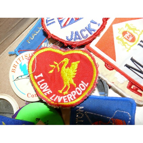 205 - COLLECTION OF MIXED PIN BADGES AND PATCHES TO INCLUDE LINDISFARNE, SILVERSTONE, SCOUTING ETC