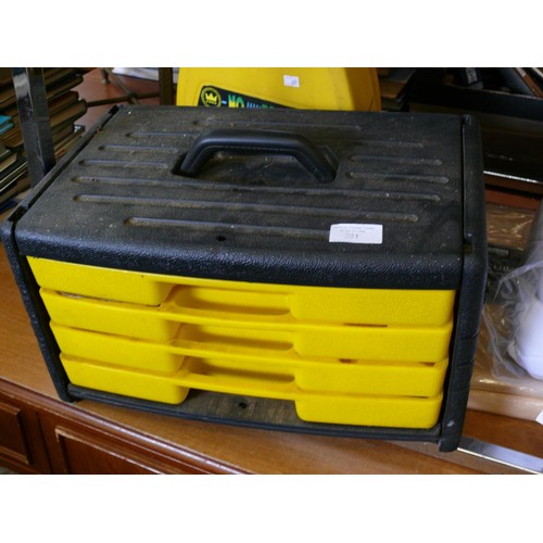 221 - A SET TOOL STORAGE DRAWERS AND FLEXIBLE CABLE TYRE CHAINS