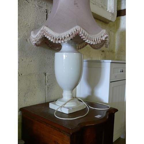 380 - LARGE IMPOSING WHITE CERAMIC LAMP WITH PINK FRINGED SHADE