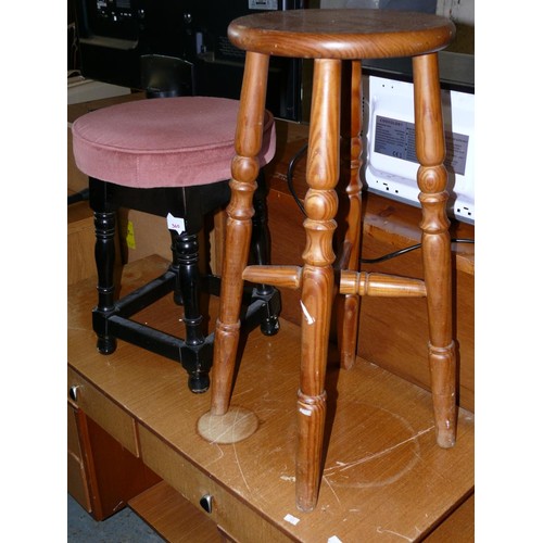 360 - PINE BAR STOOL. CIRCULAR AND SMALL STOOL WITH PADDED PINK SEAT