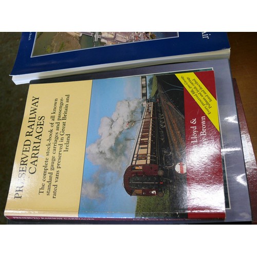 199 - LARGE COLLECTION OF RAILWAY AND TRAIN THEMED BOOKS