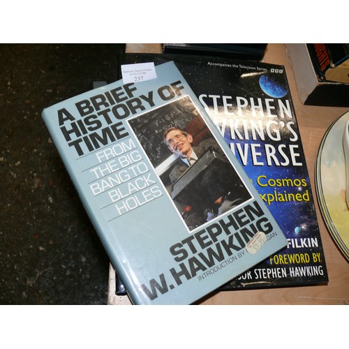 237 - 2 STEPHEN HAWKINS BOOKS A BRIEF HISTORY OF TIME AND THE COSMOS EXPLAINED