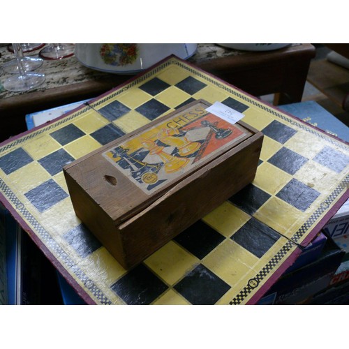 243 - A STACK OF VINTAGE GAMES TO INCLUDE MONOPOLY, SCRABBLE ETC PLUS A STACK OF JIGSAW PUZZLES