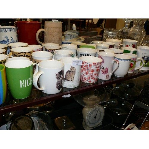 300 - LARGE COLECTION OF FINE CHINA AND CERAMIC MUGS TO INCLUDE TIGER/LEOPARD PRINT, GOLFING ETC