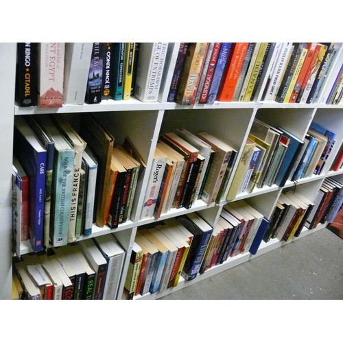 307 - 5 CUBES OF GOOD QUALITY BOOKS TO INCLUDE JACK HIGGINS, MARY NICHOLLS, JANE AUSTEN ETC