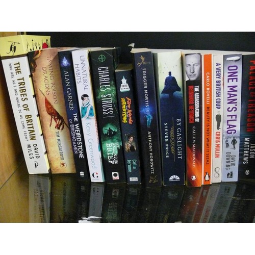 310 - SELECTION OF GOOD QUALITY BOOKS TO INCLUDE STALINGRAD, SHERLOCK HOLMES, THE DOOMSDAY KEY EYC