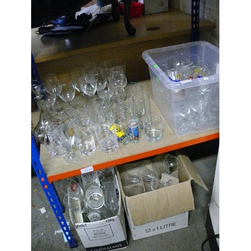 315 - LARGE COLLECTION OF GOOD QUALITY GLASSWARE