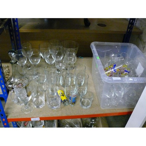 315 - LARGE COLLECTION OF GOOD QUALITY GLASSWARE