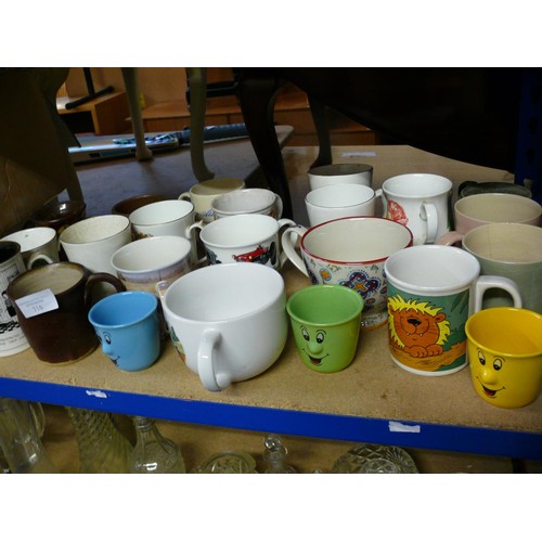 316 - LARGE SELECTION OF CHINA AND CERAMIC MUGS