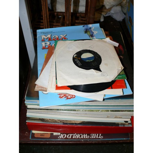 339 - COLLECTION OF LP RECORDS TO INCLUDE BILLIE JO SPEARS, THE SHADOWS, MAX BOYCE ETC PLUS SINGLE RECORDS... 