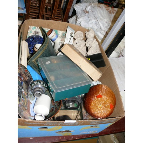 340 - BOX OF MIXED COLLECTABLES TO INCLUDE A DANBURY MINT TRACTOR PLATE, STUDIO WARE, JERSEY POTTERY CANDL... 