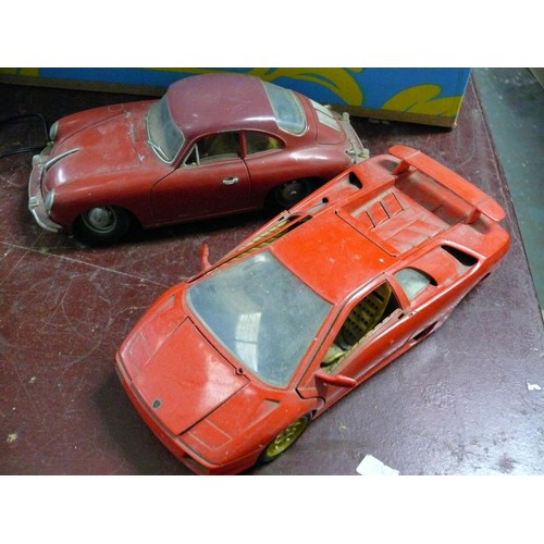 342 - A BURAGO PORSCHE 356 B 1961 MODEL PLUS A BURAGO LAMBORGHINI DIABLO 1990 (MISSING REAR WHEELS) BOTH 1... 