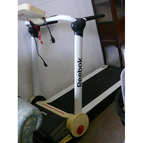 407 - REEBOK IRUN TREADMILL RVIT-10121WH