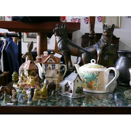 425 - LARGE COLLECTION OF ORNAMENTS AND CHINA TO INCLUDE A PAIR OF GERMAN SHEPHERDS, HORNSEA TEAPOT, DAVID... 