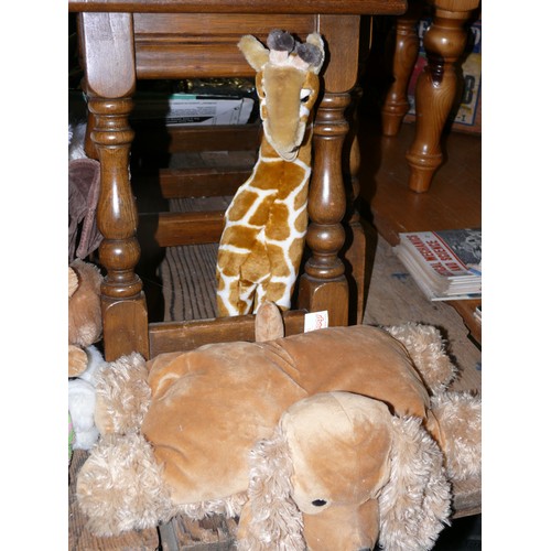 429 - COLLECTION OF CUDDLY TOYS TO INCLUDE A GIRAFFE, UNICORNS, WITCH, BAT ETC