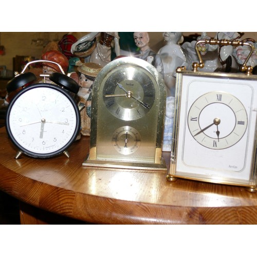 432 - 3 ACCTIM CLOCKS, 1 CARRIAGE, 1 MANTLE AND I ALARM