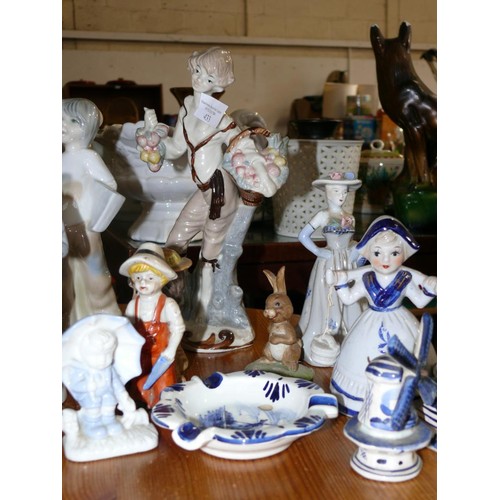 433 - COLLECTION OF FIGURINES