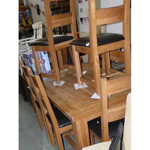 367 - SOLID LIGHT OAK DINING TABLE AND 6 HEAVY SOLID LIGHT  OAK MATCHING CHAIRS WITH VINYL SEATS (NEED REC... 