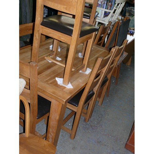 367 - SOLID LIGHT OAK DINING TABLE AND 6 HEAVY SOLID LIGHT  OAK MATCHING CHAIRS WITH VINYL SEATS (NEED REC... 