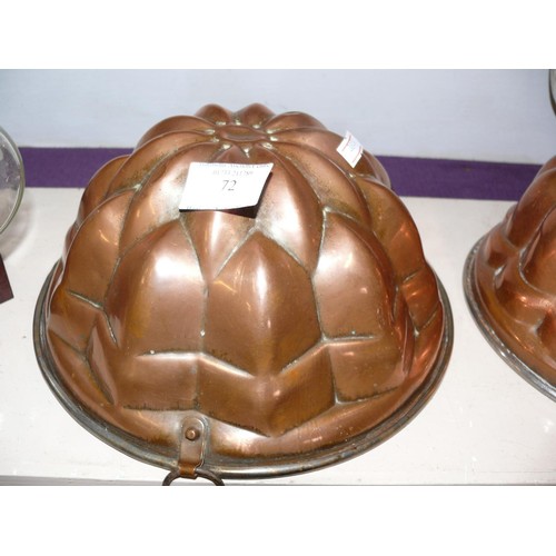 72 - 3 VINTAGE COPPER JELLY CULINARY MOULDS, FEATURING  A GEOMETRIC DESIGN , FRUIT AND A CHICKEN.