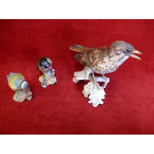 1 - A LARGE GOEBEL SONG THRUSH, BESWICK BLUE TIT AND GOLD FINCH