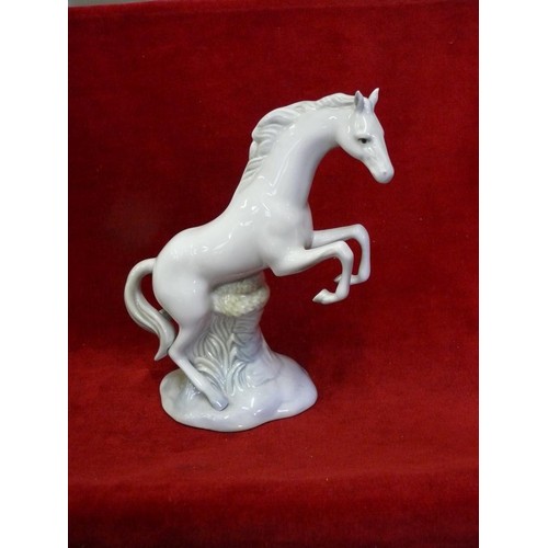 51 - PORCELINE WHITE LIPIZZANER HORSE MADE IN SPAIN THE HORSE REARING UP TO SHOW ITS SKILL