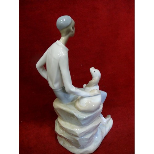 52 - VINTAGE LLADRO NAO A SHEPHERD WITH HIS DOG THIS IS A RETIRED PIECE