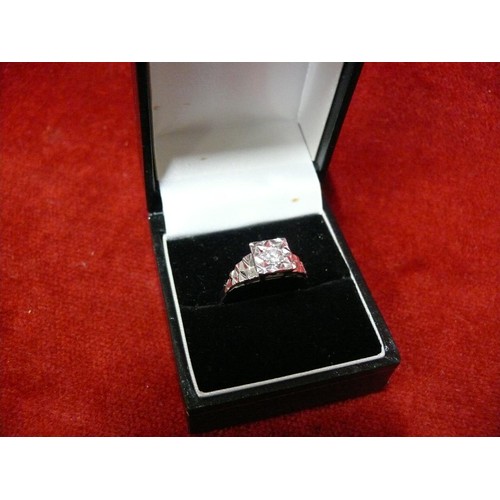 10 - A SOLITAIRE DIAMOND RING IN 18ct WHITE GOLD THE DIAMOND IS 4.1MM X 4.1MM X 2.45MM WITH GOOD CLARITY ... 