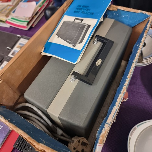 90 - AGFA, MOVIEMATIC C1OO FAMILY COMPLETE WITH BOXED MIRANDA COMPACT VIDEO LIGHT AND DUST COVER, ALSO IN... 