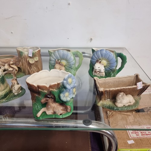 116 - HORNSEA POTTERY, A LOVELY COLLECTION OF 13 ITEMS IN VERY GOOD CONDITION , FOALS, BUNNIES AND SQUIRRE... 