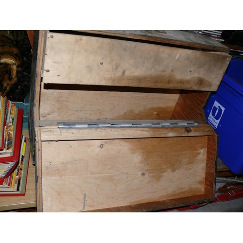 583 - CARPENTERS TOOL CHEST