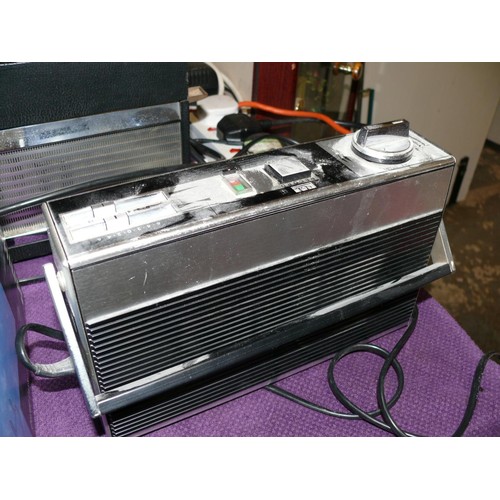 61 - GRUNDIG C210 AUOMATIC  CASSETTE PLAYER