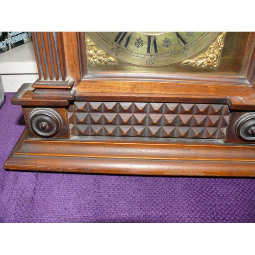 67 - WALNUT CASED 8 DAY  STRIKE MANTLE CLOCK,