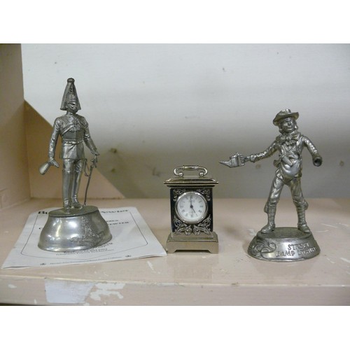 82 - PEWTER STREET LAMP LIGHTER FIGURE,  BUCKINGHAM PEWTER 'THE LIFE GUARDS'  HAND CRAFTED FIGURE PLUS A ... 