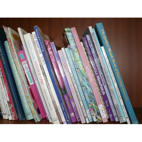 131 - SHELF OF SEWING, QUILTING, STITCHED MEMORIES, GUIDE TO SEWING MACHINE, KNITTING BOOKS ETC