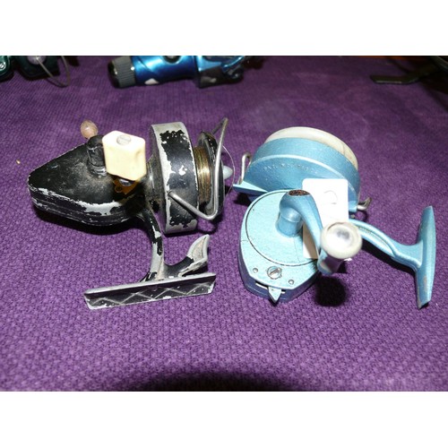 107D - K.P. MORRITT & CO LTD FISHING REEL IN BLUE PLUS BY THE SAME MAKER IN BLACK CALLED INTREPID IN WELL U... 