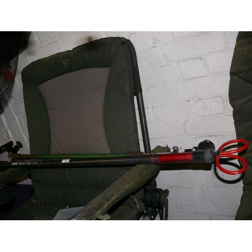 144 - SILSTAR CARBON FIBRE TELESCOPIC FISHING POLE 3003-593, ALONG WITH A BAIT PLACING POLE AND A ADJUSTAB... 