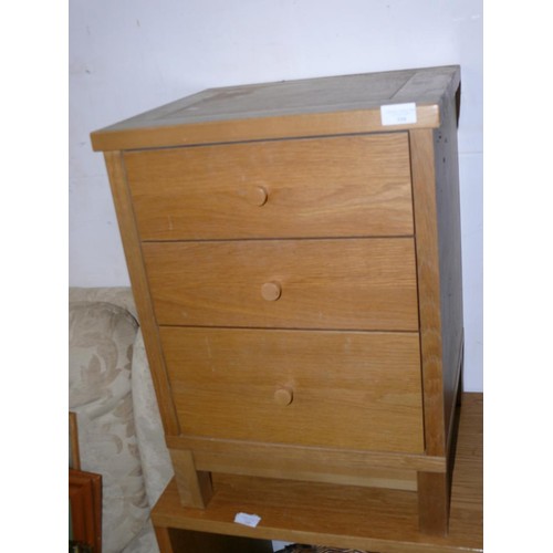 398 - OAK 3 DRAWER BEDSIDE CABINET (MODERN)