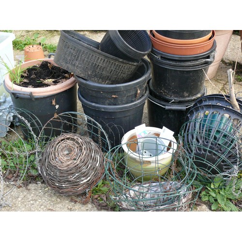 458 - 5 BUCKETS, 8 HANGING BASKETS, 10 PLANT POTS AND 6 AQUATIC PLANTERS FOR PONDS