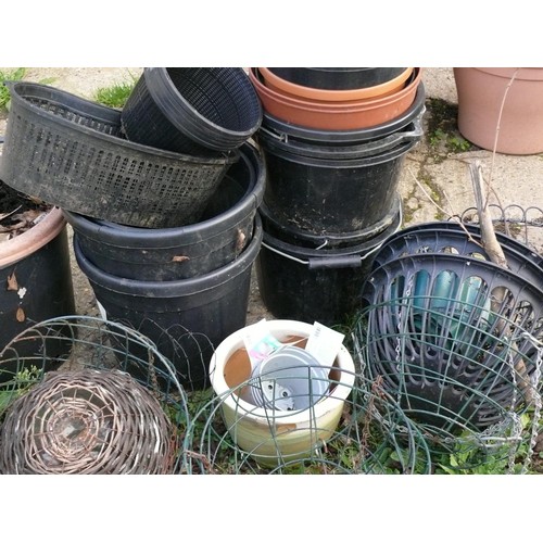 458 - 5 BUCKETS, 8 HANGING BASKETS, 10 PLANT POTS AND 6 AQUATIC PLANTERS FOR PONDS